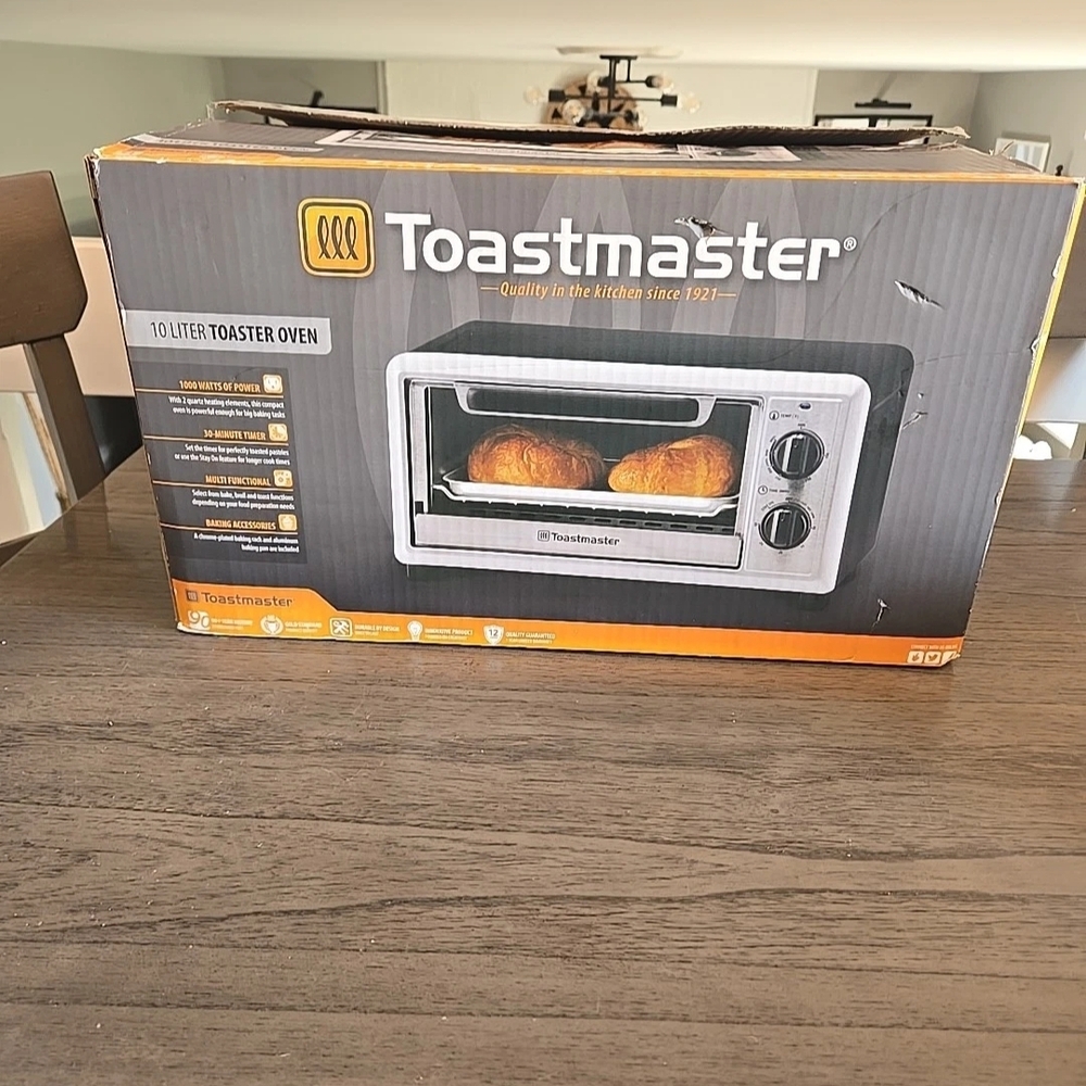 Toastmaster 4-Slice 10 Liter Toaster Oven 1000W Temp Control TM-104TR Stainless